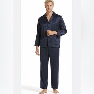 Lilysilk -NWOT Men’s 2 piece Long Pajama set Navy Blue 
100% silk button down XL
